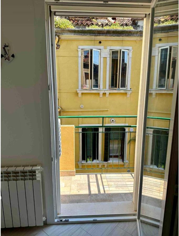 Appartamento 3 Camere Da Letto - Holiday House 2 Венеція Екстер'єр фото